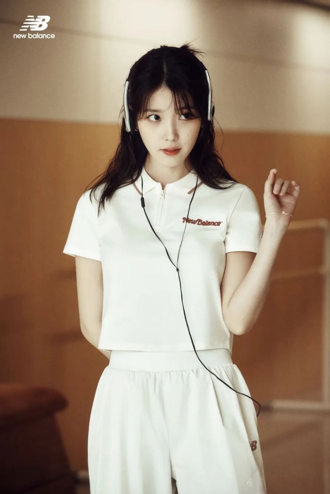 陈都灵和IU的绽放满足了少女的全部幻想pg电子免费试玩模拟器本周时髦大事｜(图12)